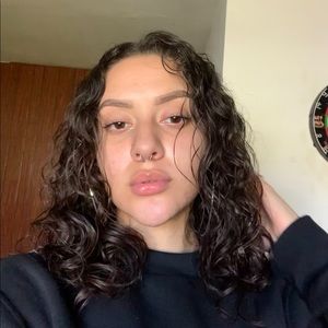 Meet your Posher, Adriana